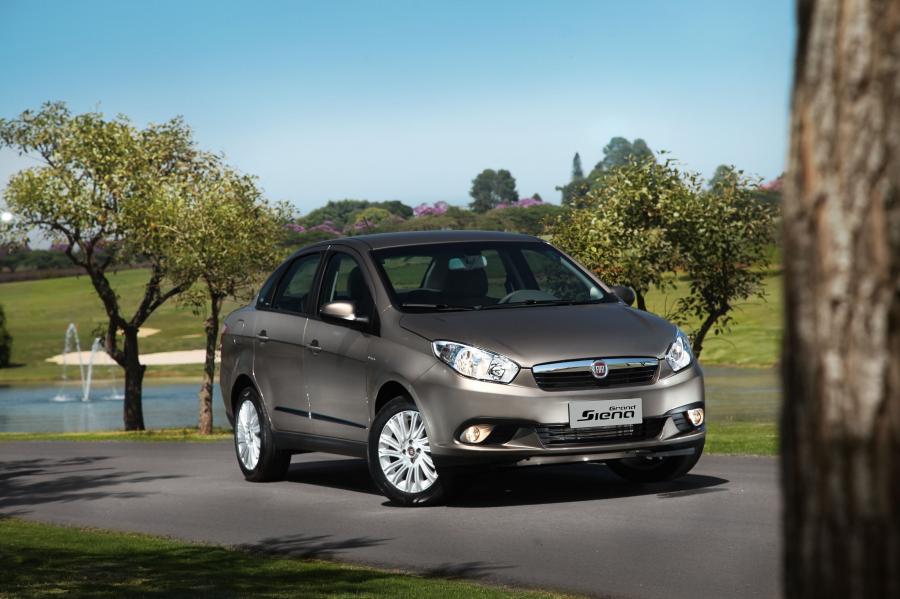  Fiat Grand Siena 2013 года  (фото 12 из 64)